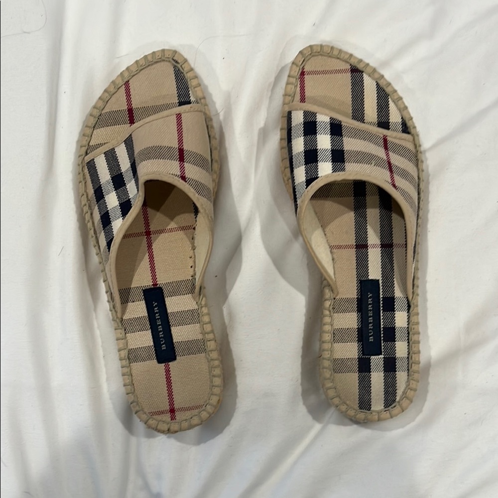 Burberry Plaid espadrille sandals size 6.5-7